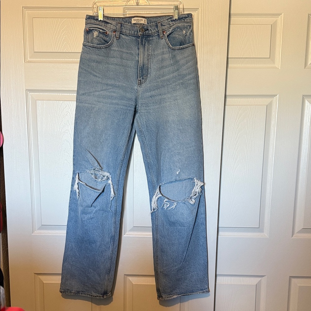 Abercrombie 90’s Relaxed Jean